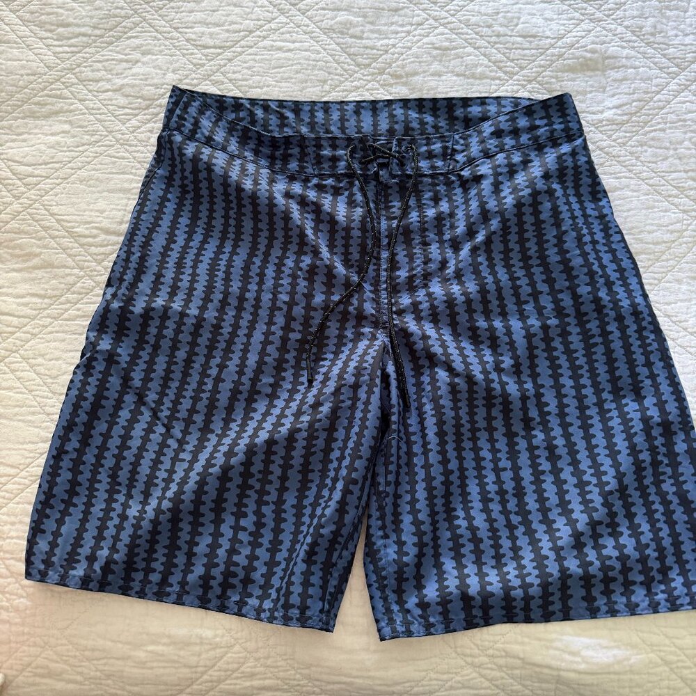 Men's Outerknown board shorts SIZE 32